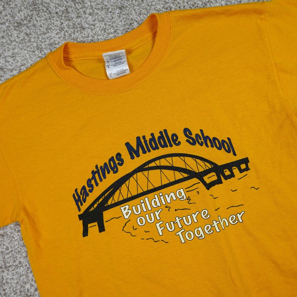 Gildan Youth Large Hastings Middle School Graphic T-Shirt Gold Yellow DryBlend